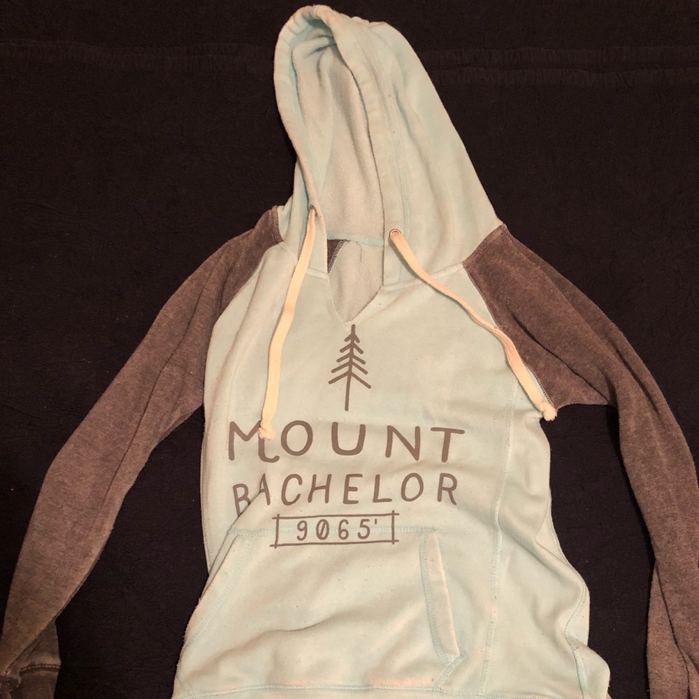 Mount bachelor hooded pullover sweatshirt